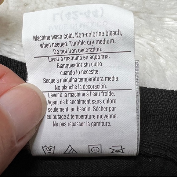 NWOT Jorge Santana {Hanes Beefy T} Guitar Graphic T-Shirt Black Unisex Sz L - Picture 7 of 7